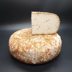 Tomme de Chvre Noix figues Cave Rousseau