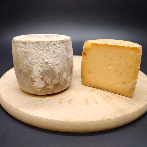 Tommette de brebis au piment d'Espelette
